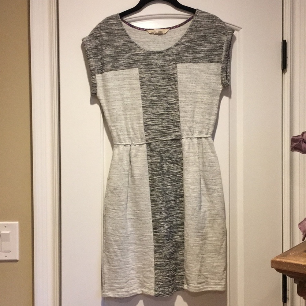 Small, marled black, white, grey dress